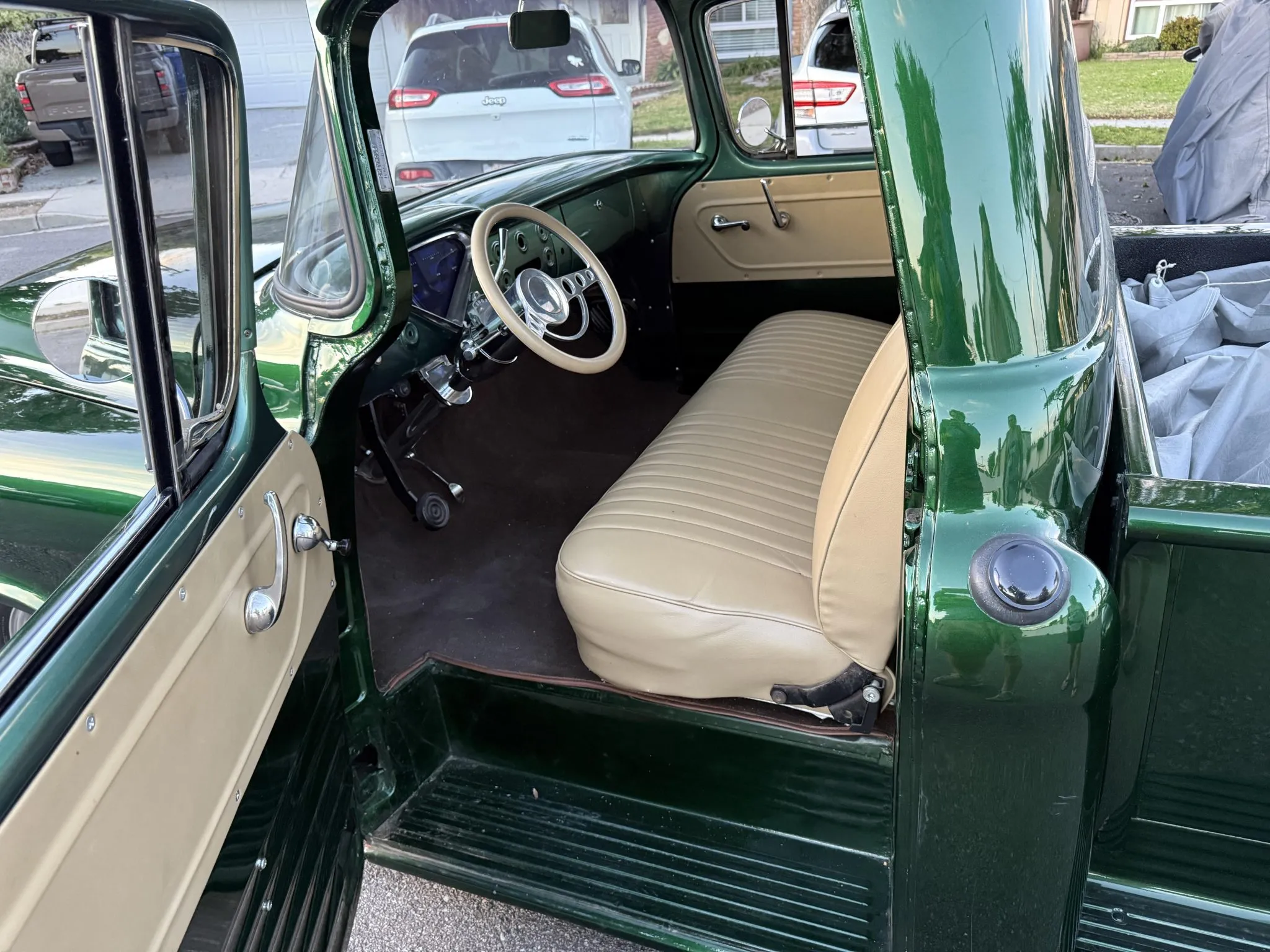 
								1955 Chevrolet 3100 full									