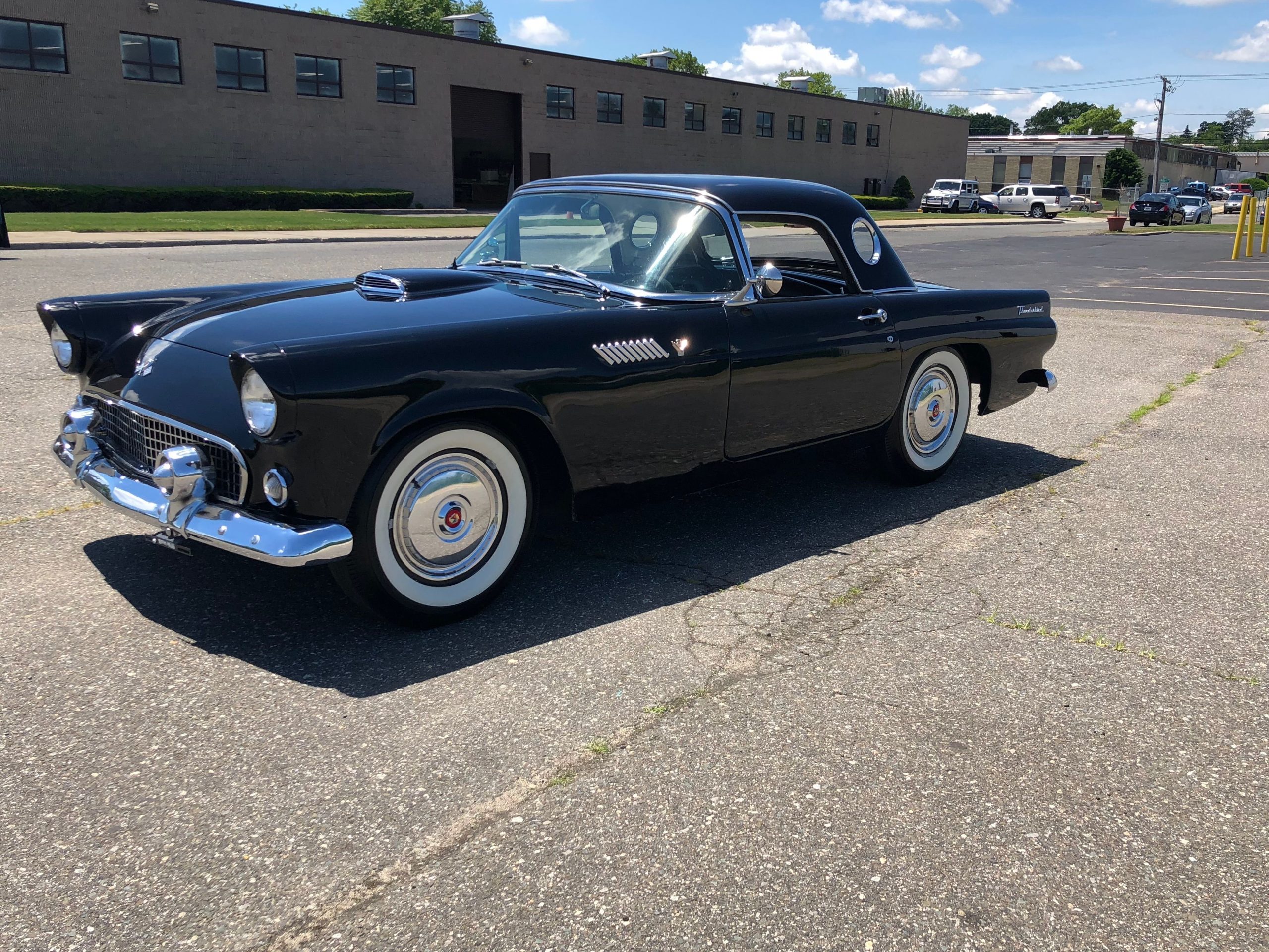 
								Ford Thunderbird full									