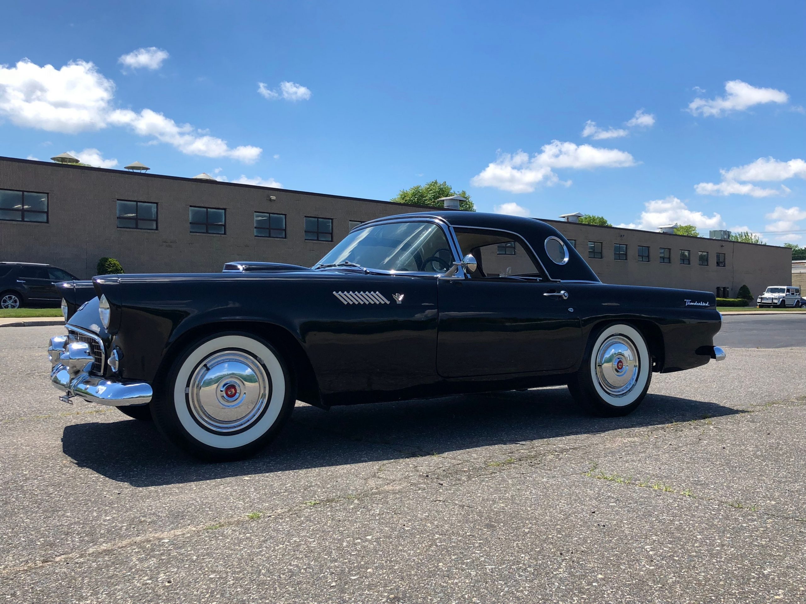 
								Ford Thunderbird full									