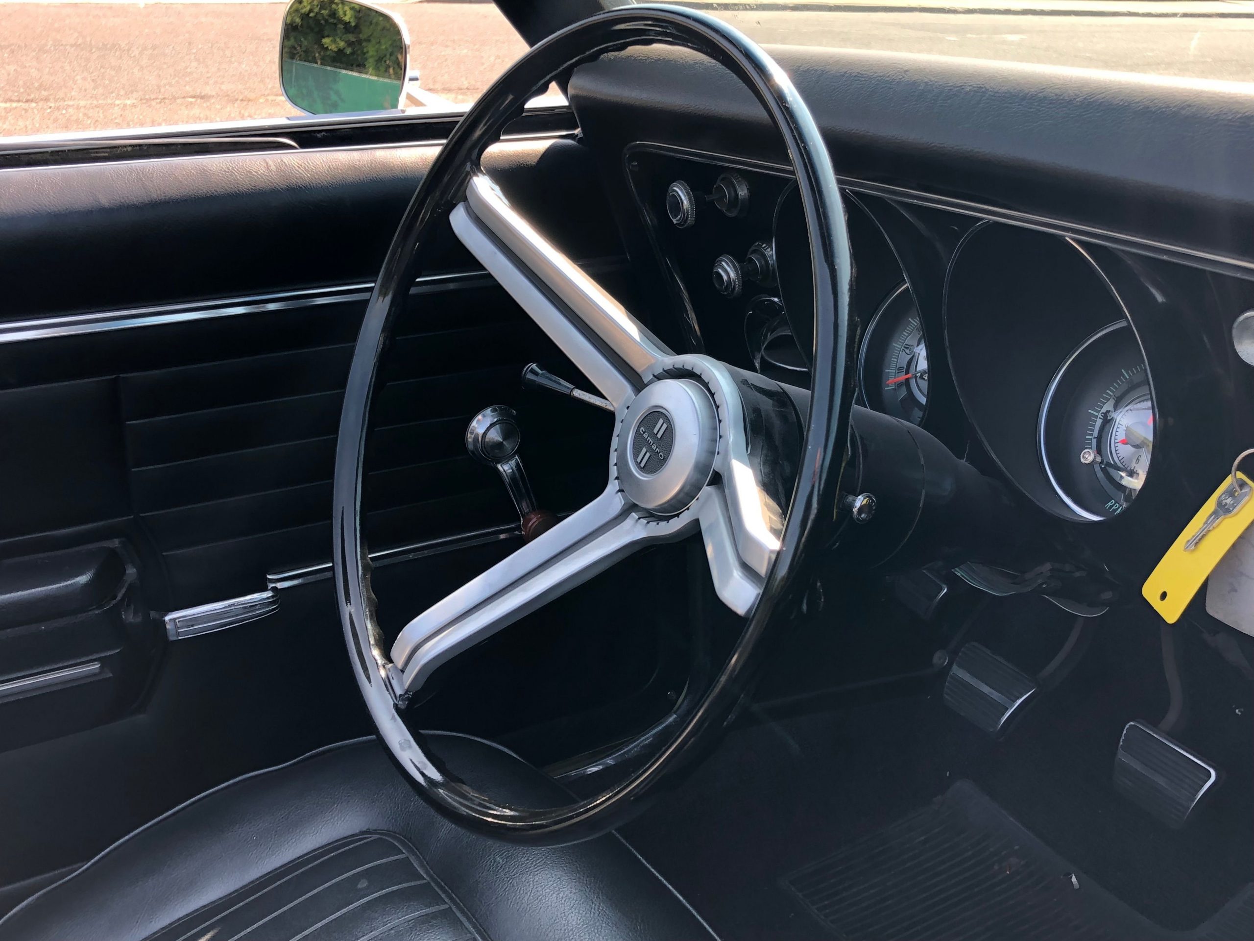 
								Chevrolet Camaro 1968 full									