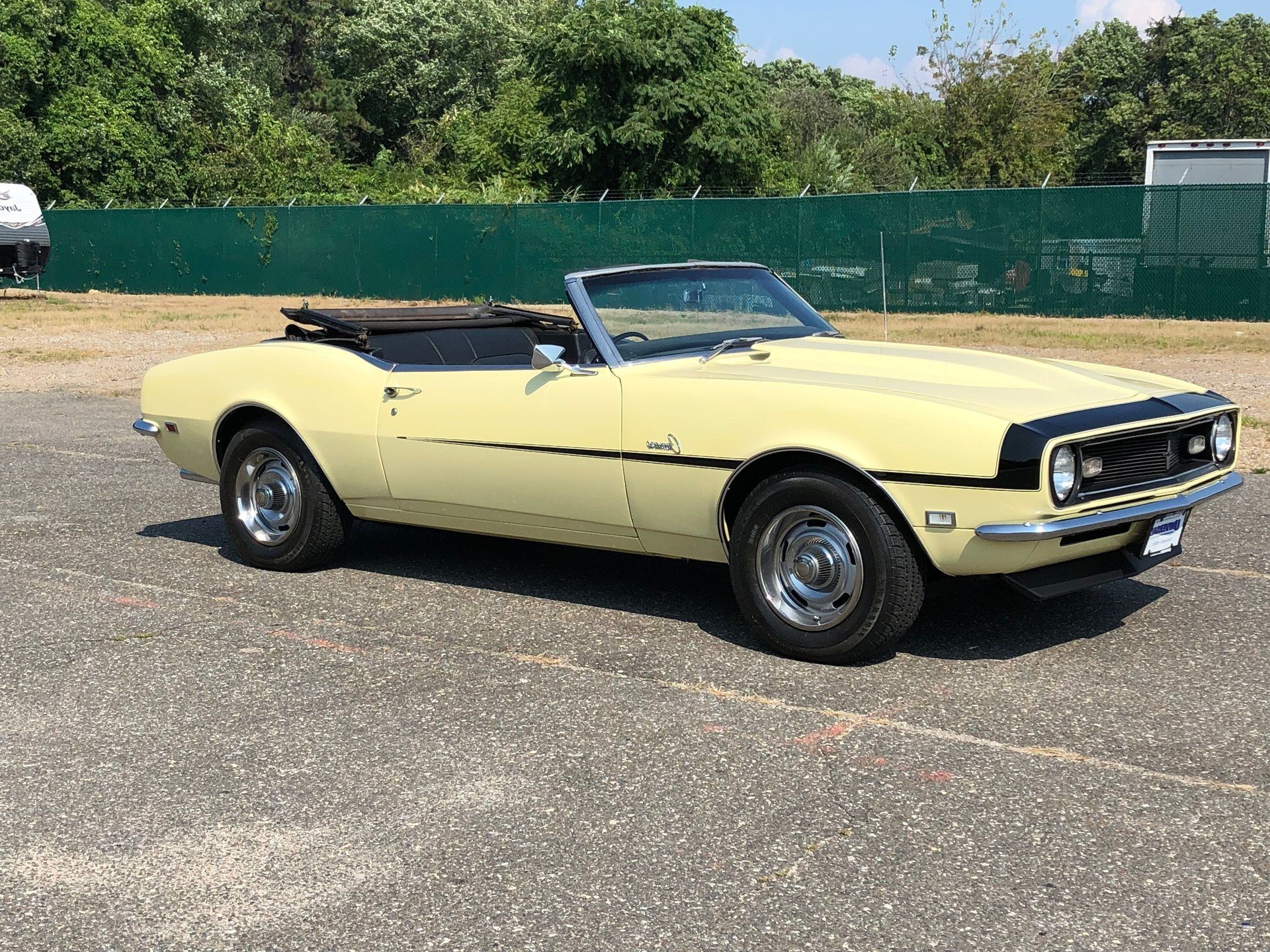
								Chevrolet Camaro 1968 full									