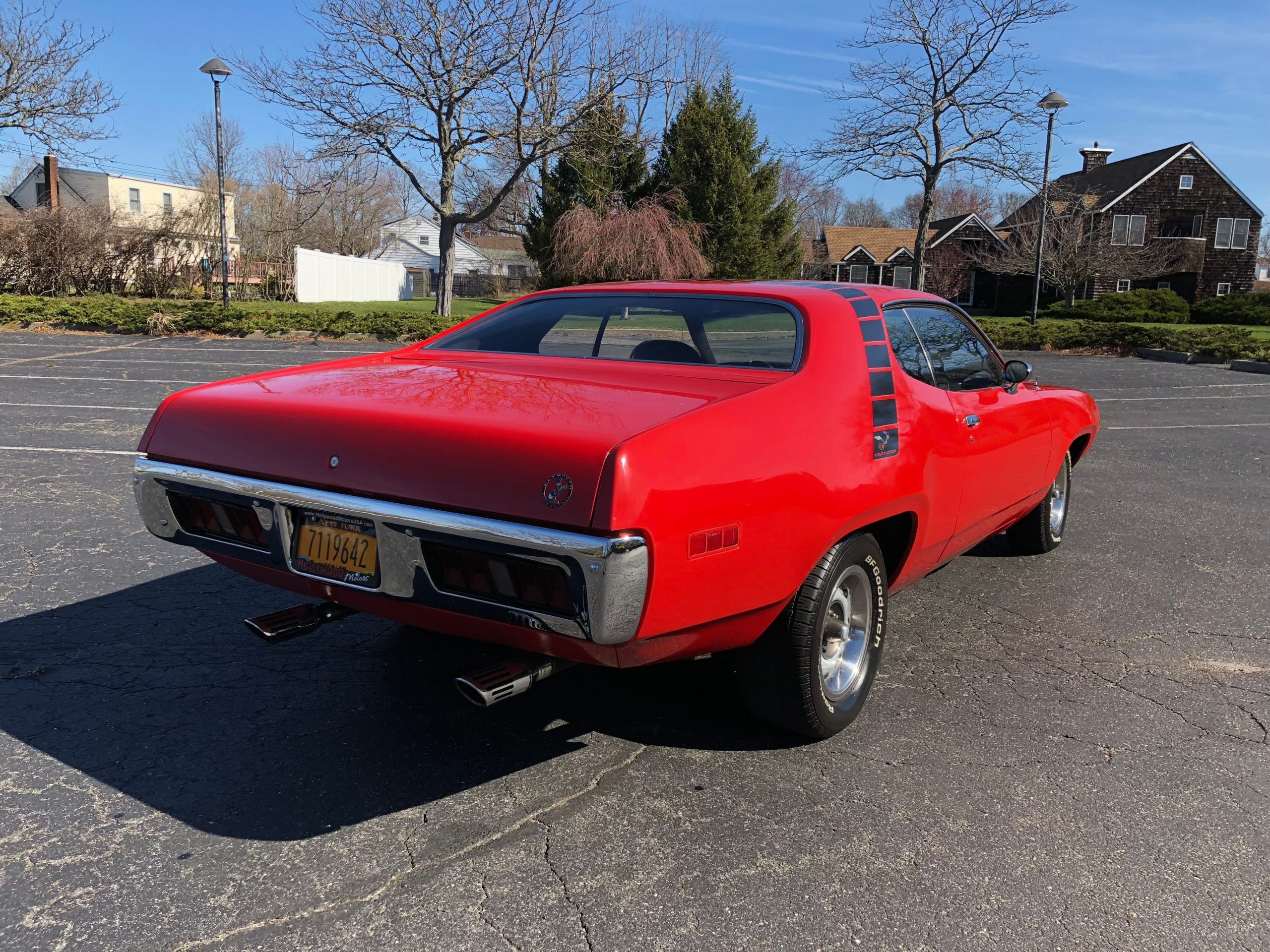 
								Plymouth Road Runner full									