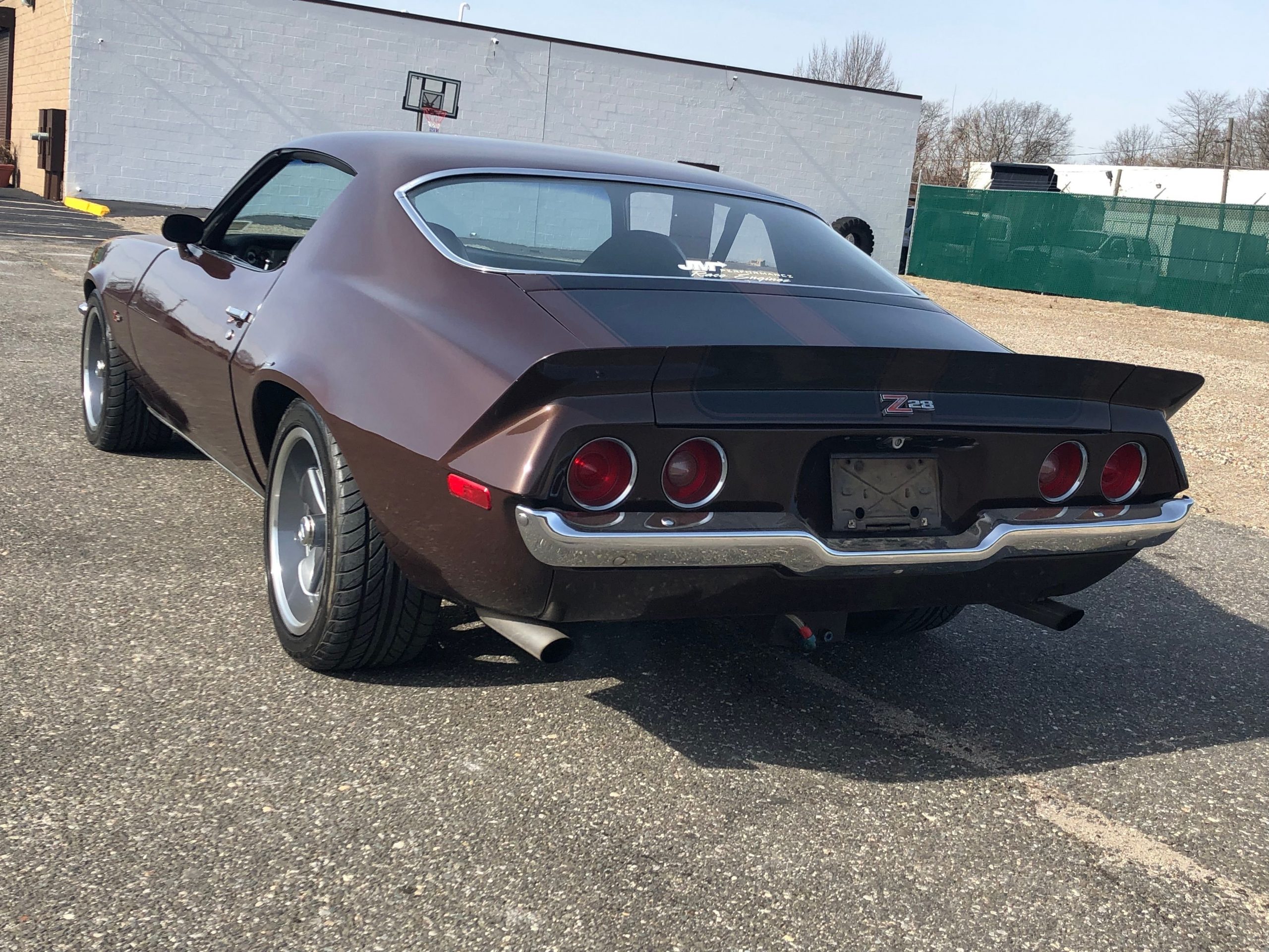 
								Chevrolet Camaro full									