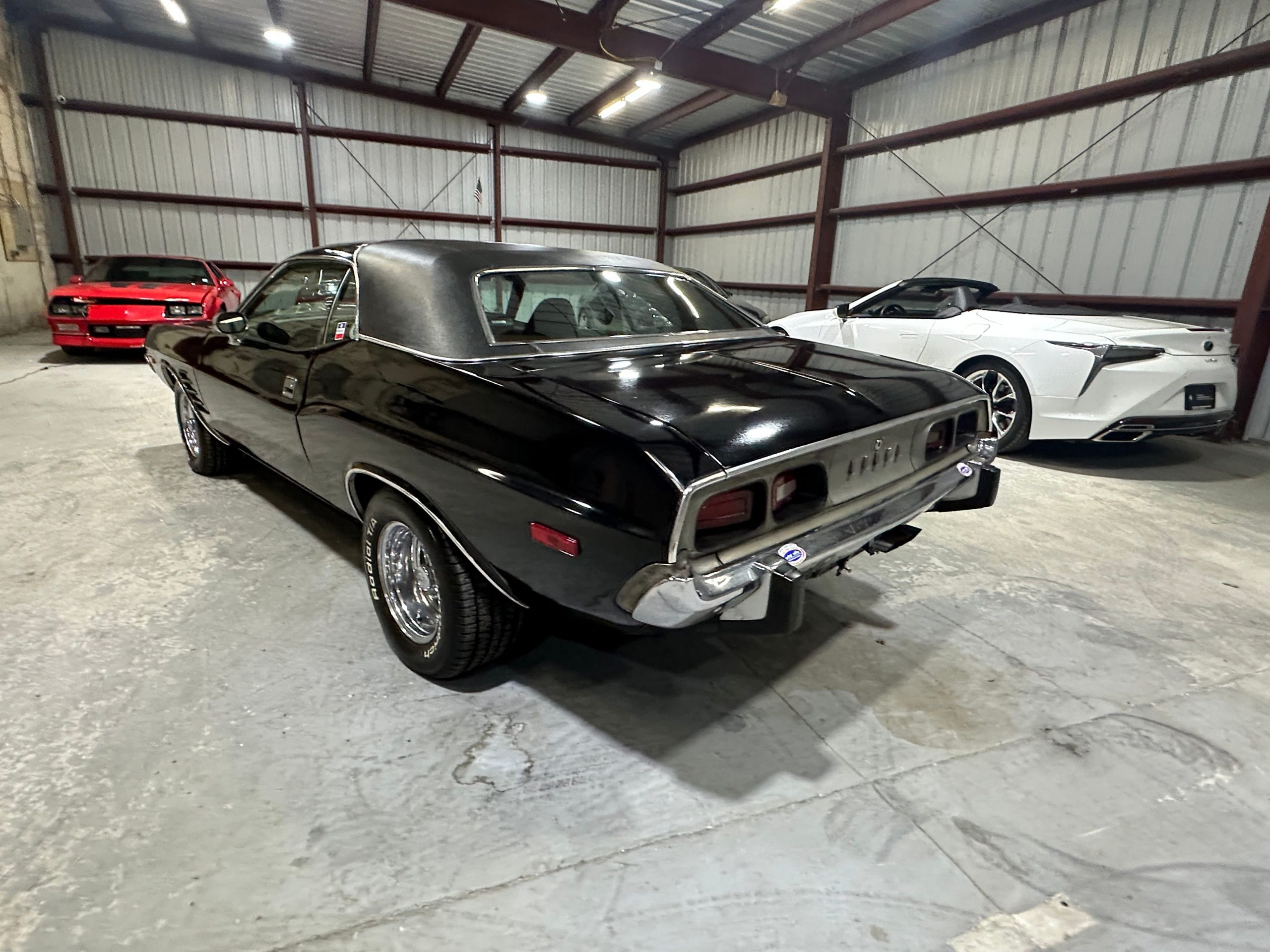 
								1973 Dodge Challenger full									
