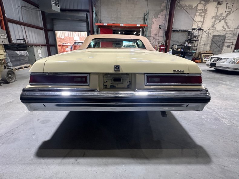 
								1975 Buick LeSabre Convertible full									