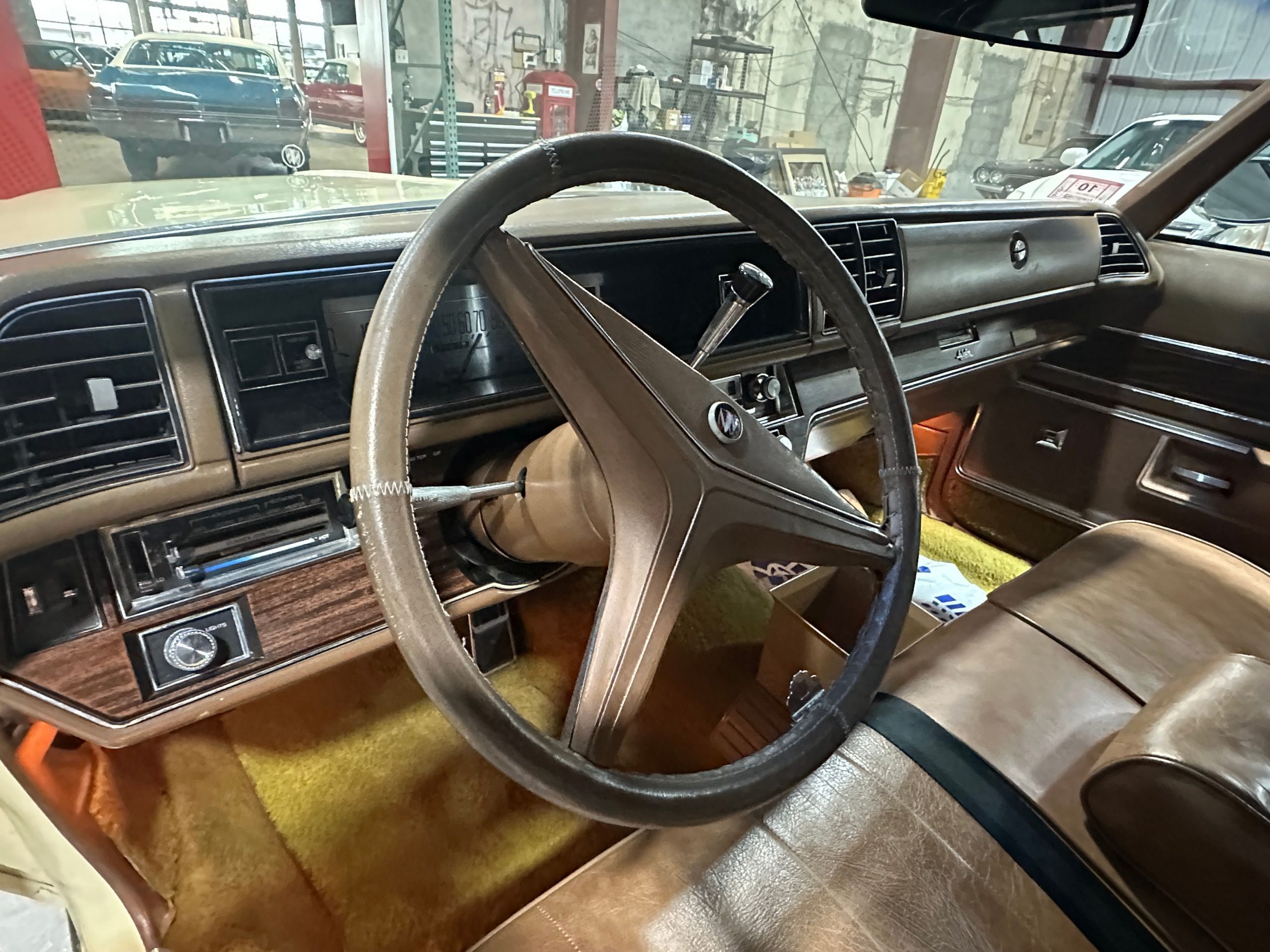
								1975 Buick LeSabre Convertible full									