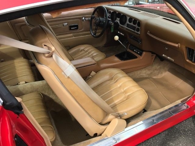 
								Pontiac Trans Am 6.6 Liter full									