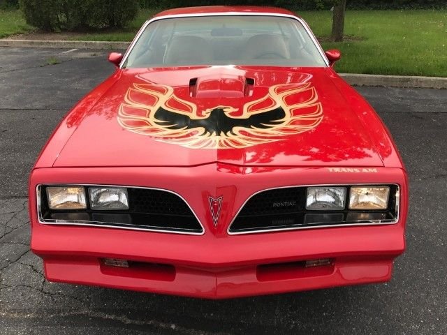 
								Pontiac Trans Am 6.6 Liter full									