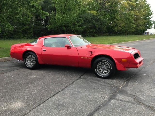
								Pontiac Trans Am 6.6 Liter full									