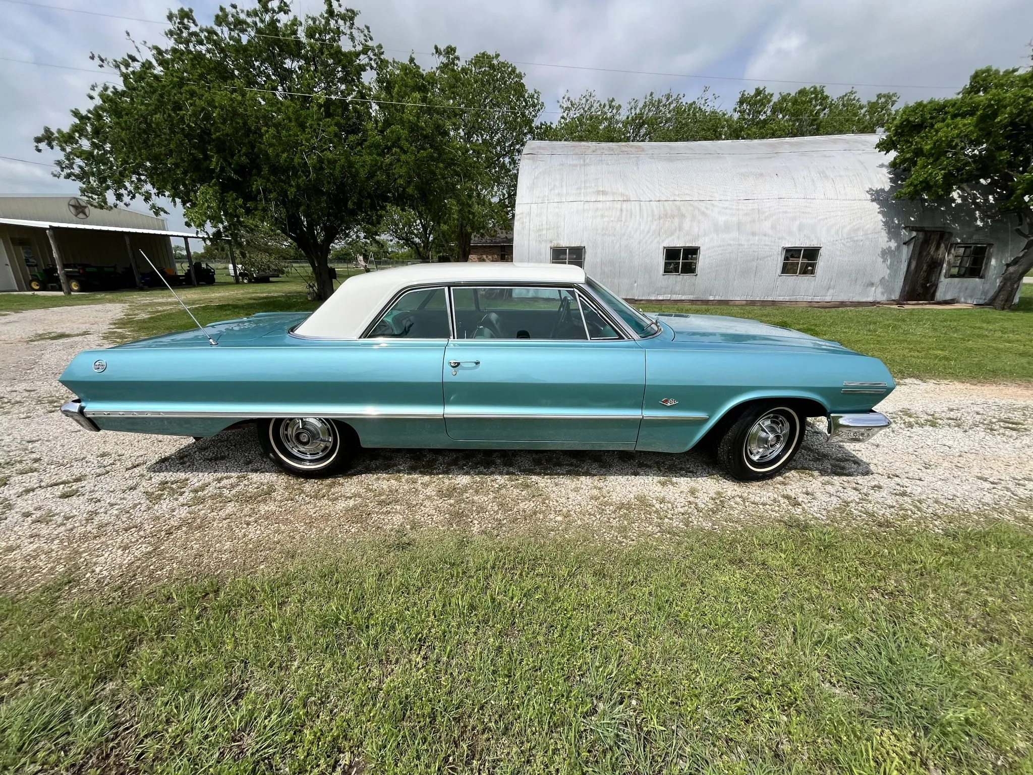 
								1963 Chevrolet Impala SS Sport Coupe full									